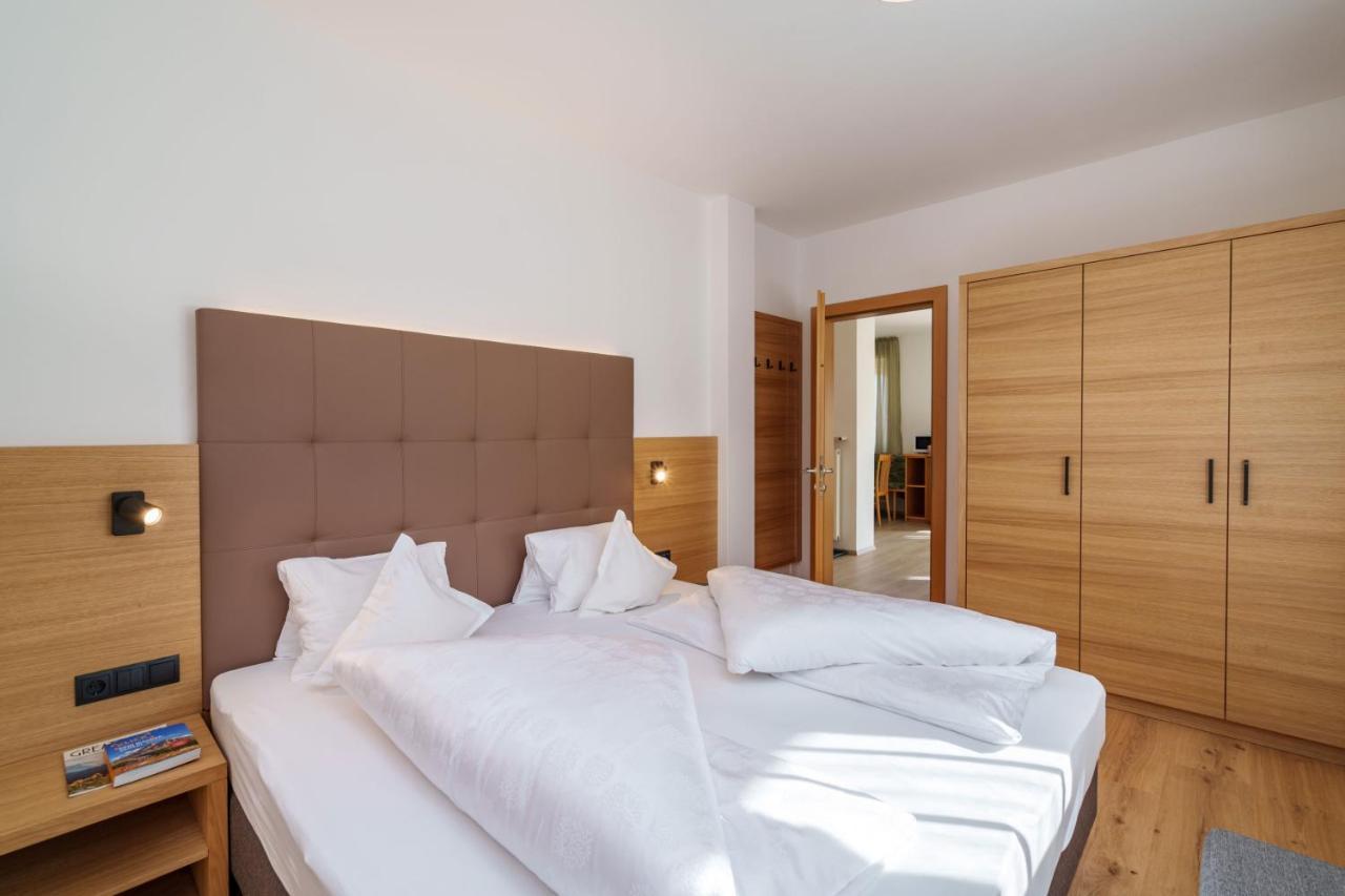 Hotel Törggelehof Cermes Buitenkant foto
